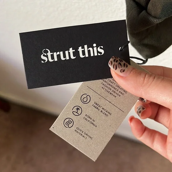 STRUT THIS • Green Camouflage Crop Top Sweater - Picture 5 of 5